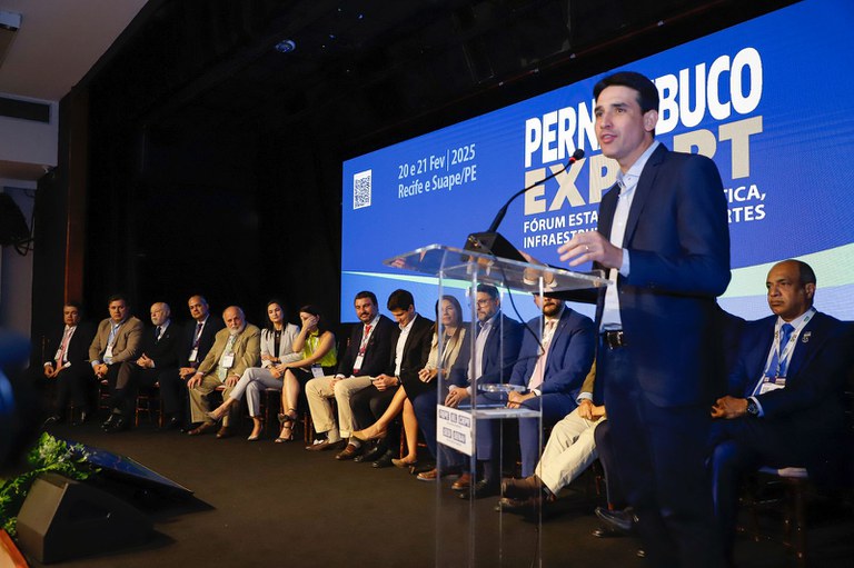 Costa Filho apresenta a evolução logística brasileira durante evento em Pernambuco