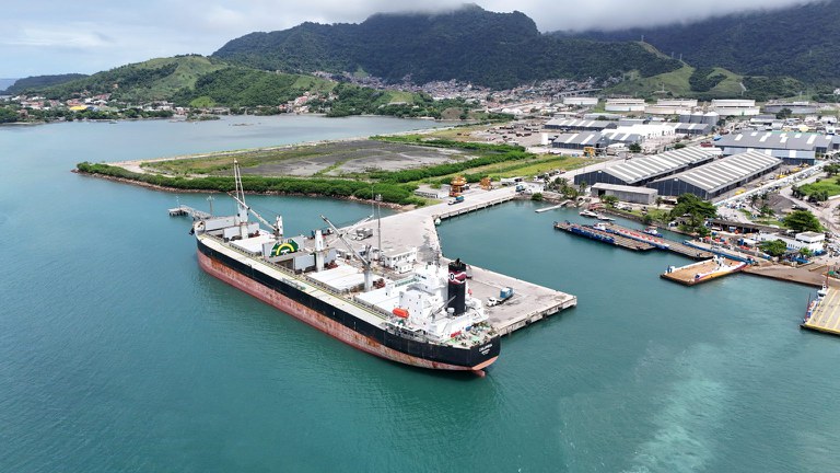 Porto ficará sob gestão da Companhia Docas de São Sebastião por pelo menos até 2057