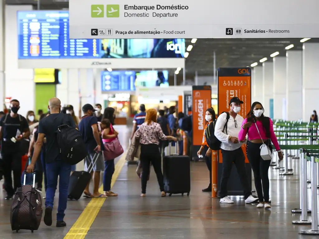 Aviação brasileira ganha mais de 750 mil passageiros em fevereiro