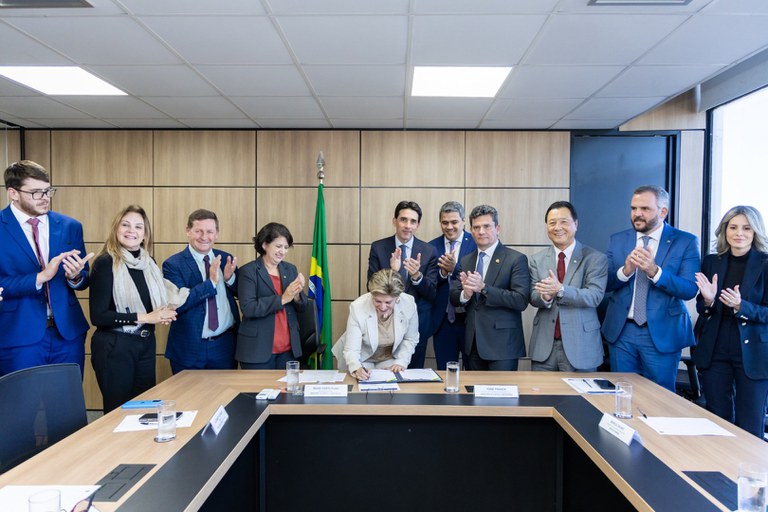 Investimentos no aeródromo serão de R$ 35 milhões para fortalecer infraestrutura da aviação regional do Paraná