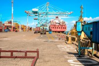 Porto do Pecém fecha primeiro semestre com alta de 38% na movimentação de contêineres
