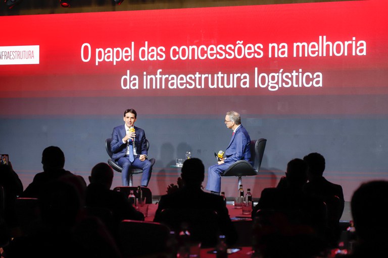 Nos quatro anos do governo Lula, serão mais de 60 leilões para a modernização dos portos brasileiros e da infraestrutura portuária. - Foto: Eduardo Oliveira/Mpor