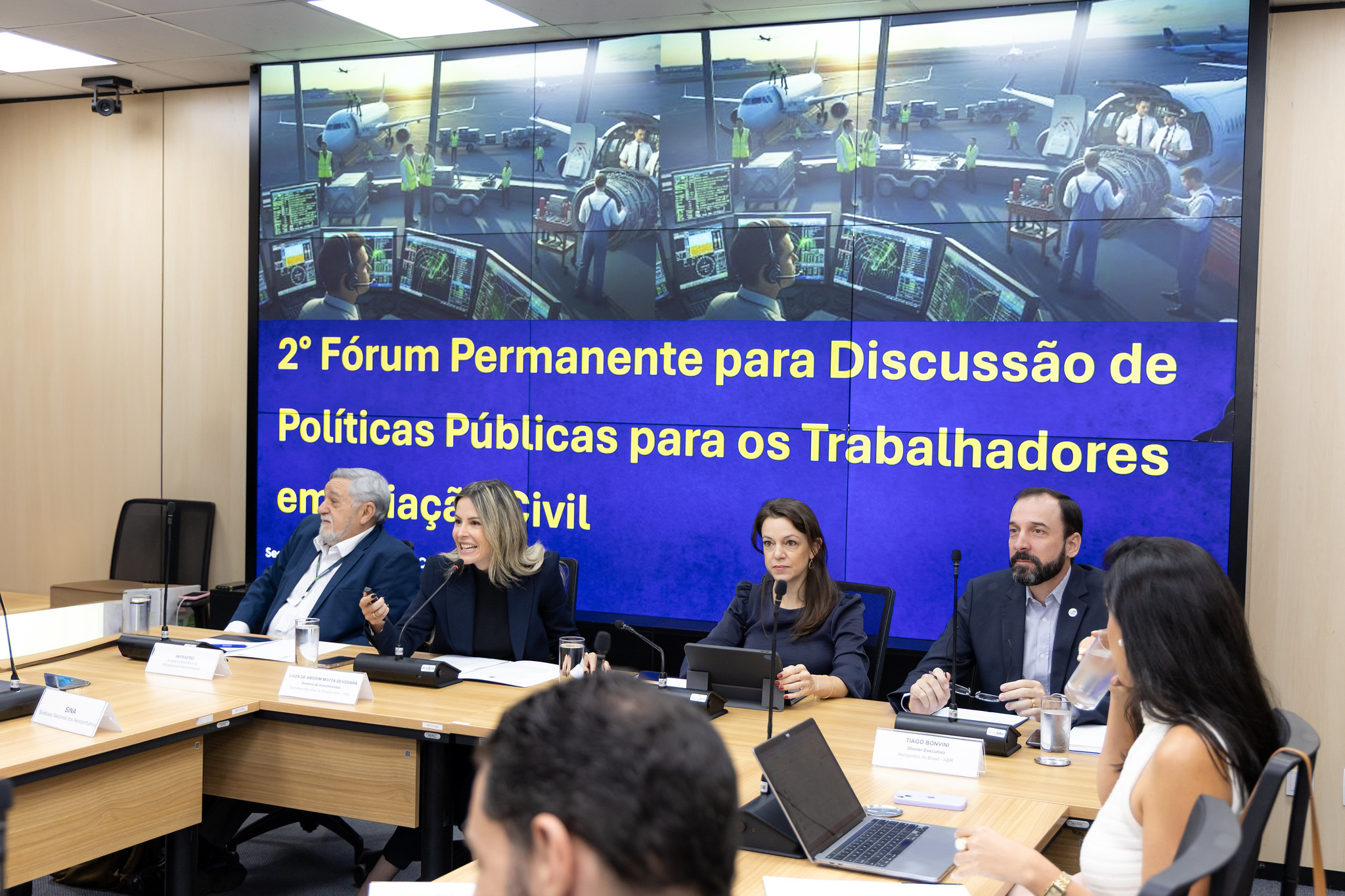 Na reunião, foi apresentado um plano de trabalho proposto para o biênio 2025/2026 que contempla três ações: fluxo para garantia de infraestrutura para trabalhadores, plano de capacitação profissional e transporte de materiais perigosos