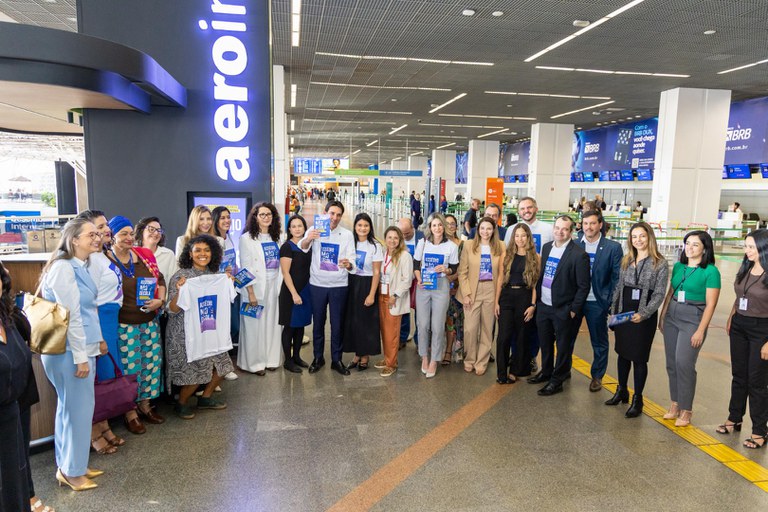 Ação visa mobilizar passageiros e trabalhadores dos aeroportos para identificar e promover ambientes mais seguros