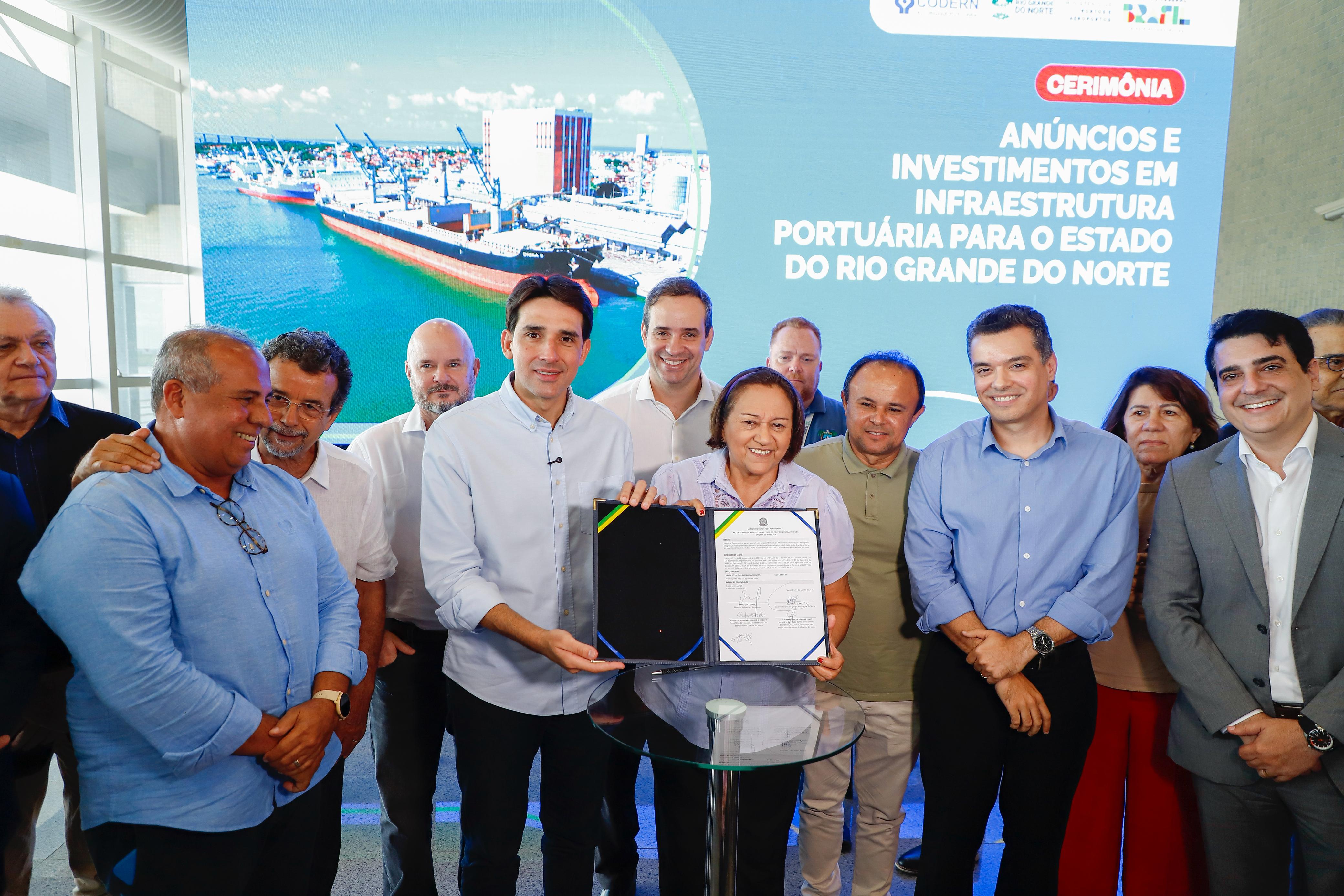 Ministro Silvio Costa Filho assina ordem de serviço para dragagem do Porto de Natal e anuncia novos investimentos no Rio Grande do Norte