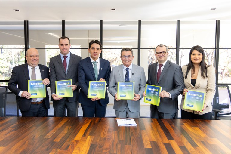 Ministro Silvio Costa Filho lança, no TCU, edital do programa AmpliAR