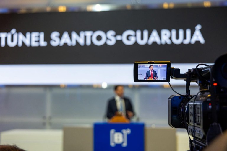 A ligação fixa entre as duas cidades reduzirá o tempo de travessia para apenas dois minutos. Hoje, a travessia de balsa leva em média 18 minutos - - Foto: Jonilton Lima/MPor