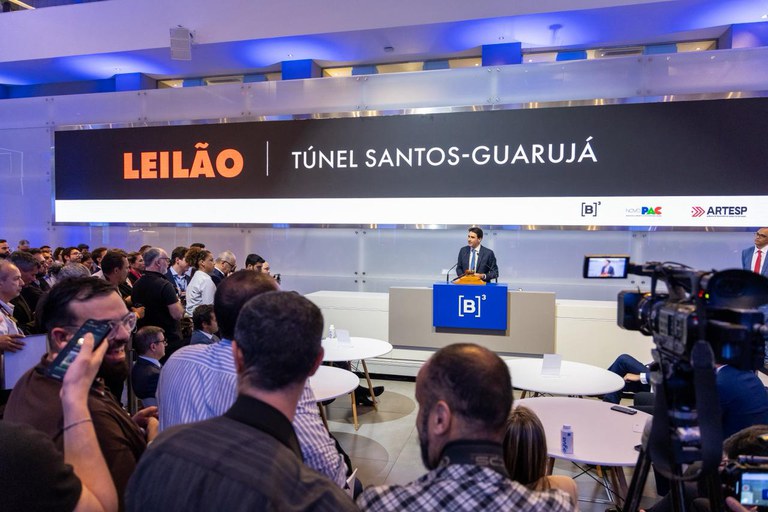 A ligação fixa entre as duas cidades reduzirá o tempo de travessia para apenas dois minutos. Hoje, a travessia de balsa leva em média 18 minutos - - Foto: Jonilton Lima/MPor