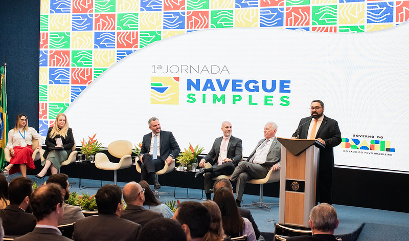 NavegueSimples_02_VosmarRosa.jpg