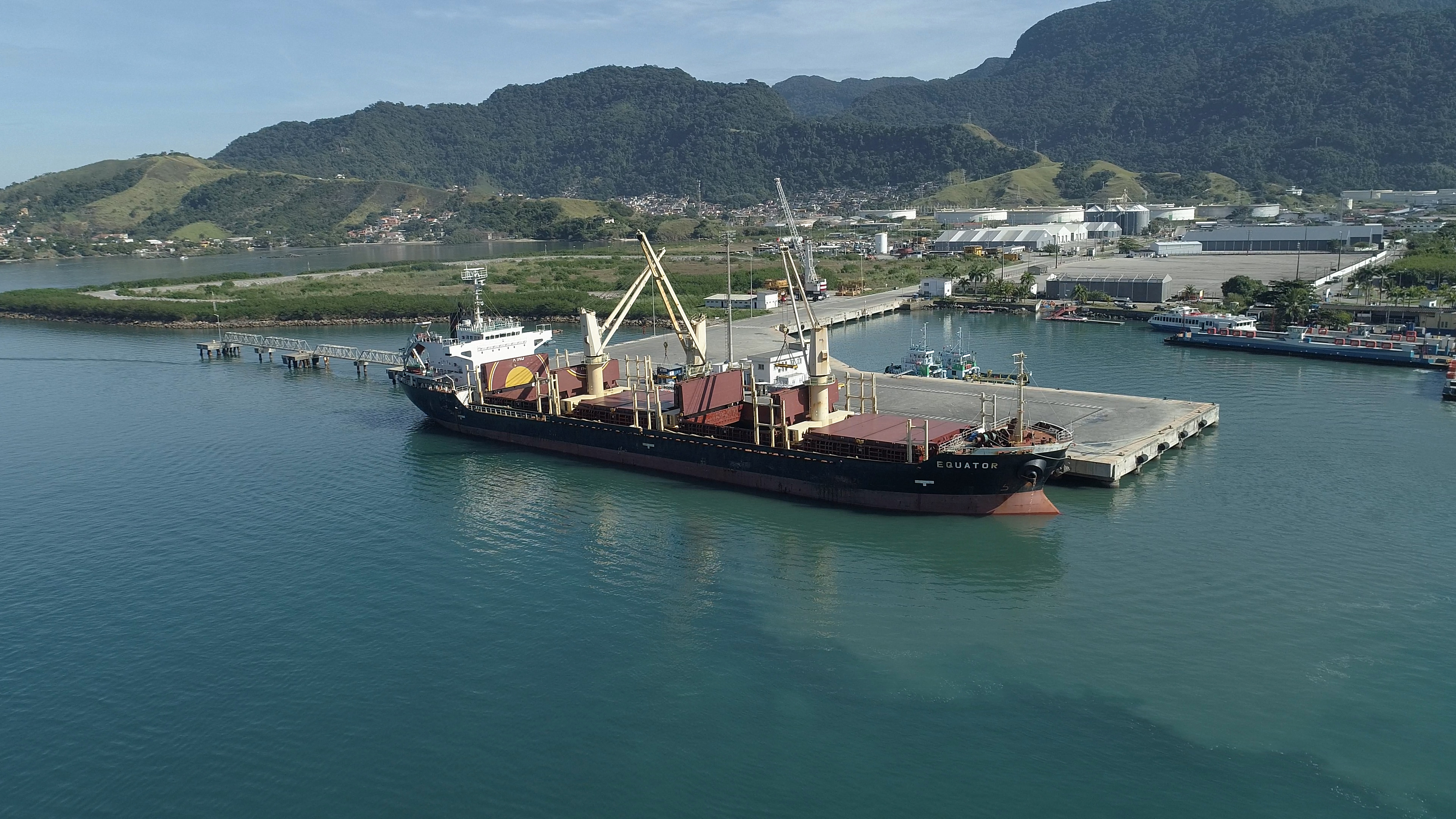 Porto de São Sebastião Aéreas_Mpor.jpg