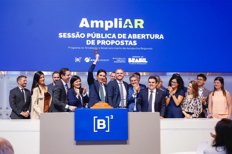 Rodada inédita na B3 atraiu interessados para 13 terminais; aeroportos de Paulo Afonso (BA) e Jericoacoara (CE) lideram aportes, superando R$ 100 milhões cada um