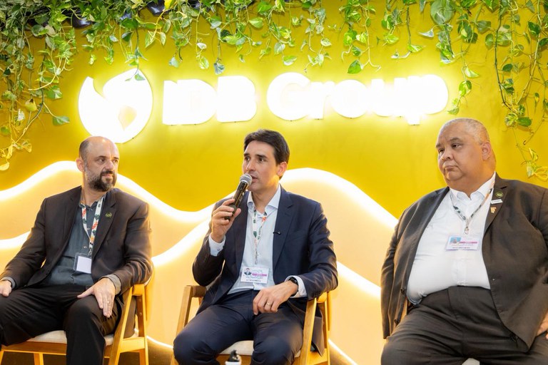 O lançamento responde a desafios históricos enfrentados pela Amazônia, como baixa conectividade, infraestrutura precária, vulnerabilidade a eventos climáticos extremos e altos custos logísticos.