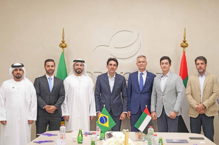 MPor e DP World anunciam investimento bilionário para o porto de Santos