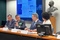 Em audiência na Câmara, ministério detalha benefícios da concessão da hidrovia do Rio Madeira