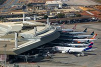 Ministério de Portos e Aeroportos e BNDES assinam contrato para liberação de R$ 4 bilhões do FNAC para aéreas