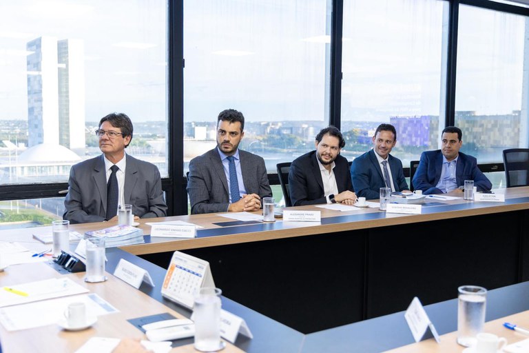 Com operação regular e classificado no cenário Base do Plano Aeroviário Nacional (PAN), o Aeroporto de Varginha movimenta cerca de 100 mil passageiros por ano