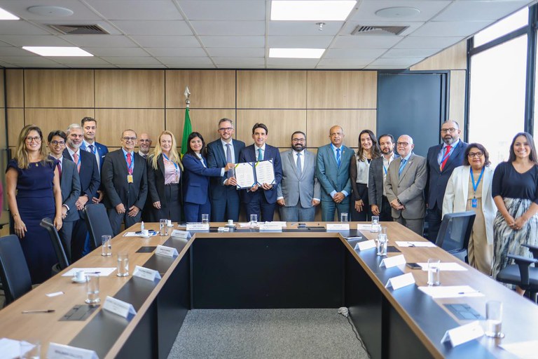 Formalização de instrumentos contratuais de TUPs