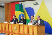 Governo brasileiro anuncia medidas para conter alta do combustível de aviação
