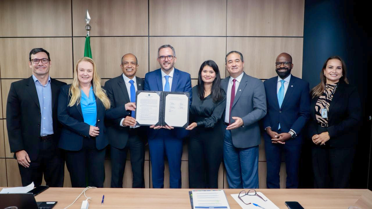 Tomé Franca se reúne com representantes portuários e reforça agenda de modernização e diálogo com o setor