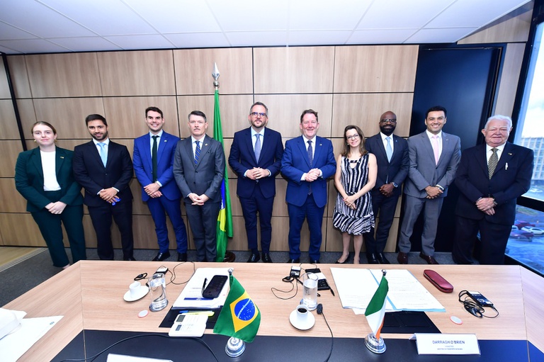 Brasil e Irlanda realizam nova rodada de negociações sobre serviços aéreos