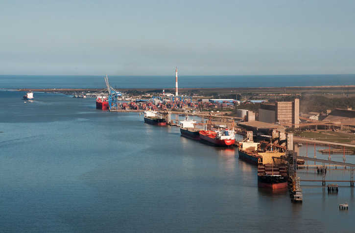 imagem que mostra o porto do Rio Grande, no Sul