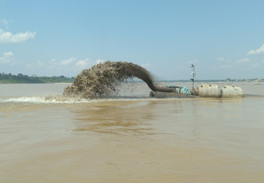 Governo inicia dragagens para garantir transporte de insumos estratégicos à região amazônica