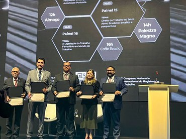 Secretário debate transformações no mundo do trabalho em congresso em Foz do Iguaçu (PR)