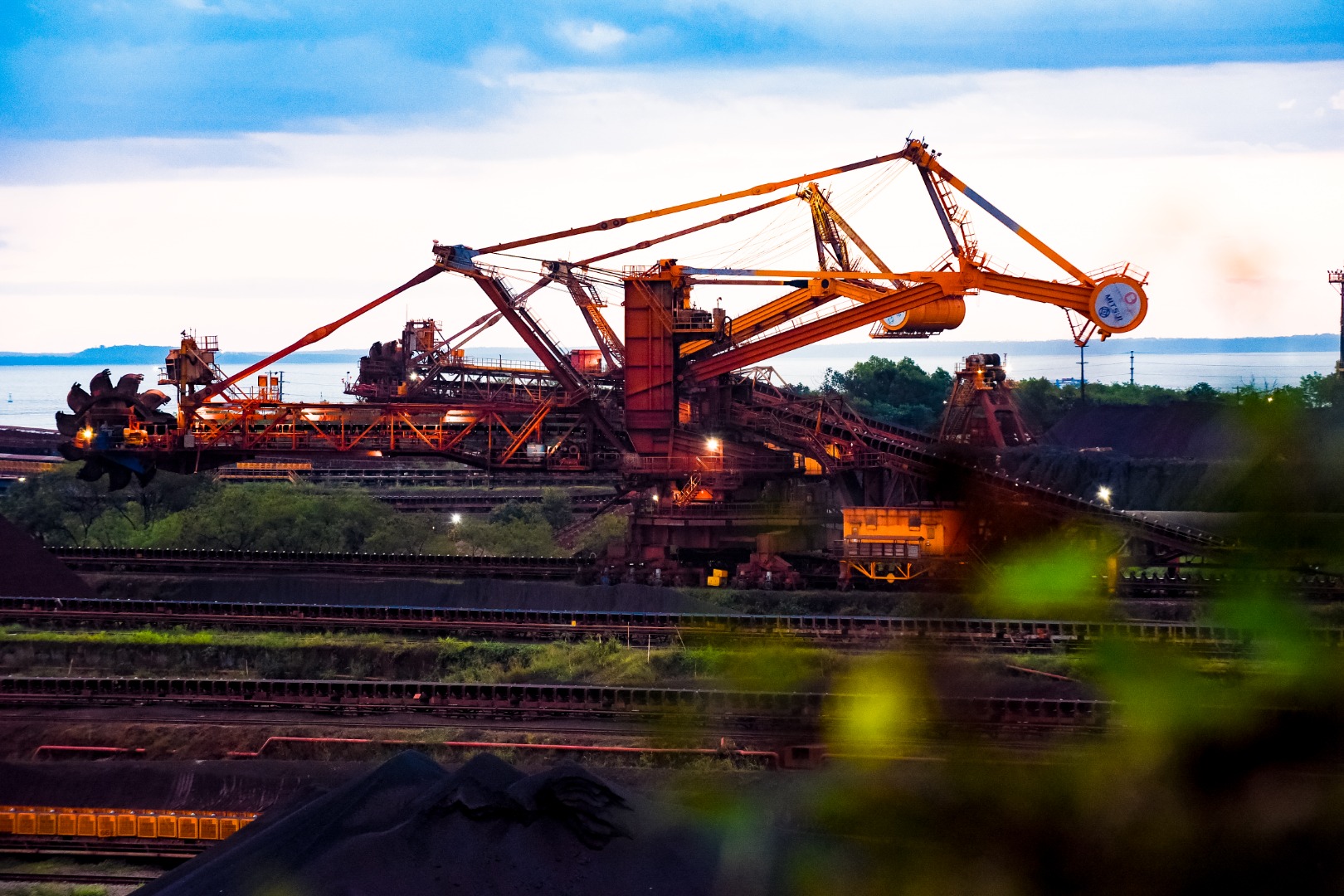 Equipamento industrial no Terminal da Mineradora Vale