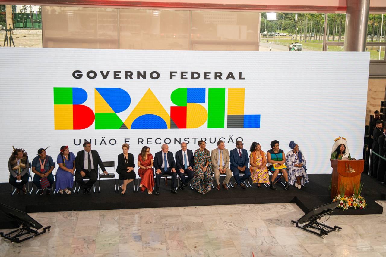 Sonia Guajajara é empossada Ministra de Estado dos Povos Indígenas do Brasil