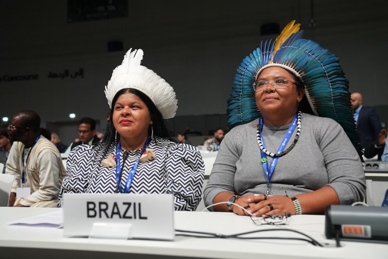 Em dia histórico, povos indígenas assumem protagonismo na COP 28 em Dubai —  Planalto
