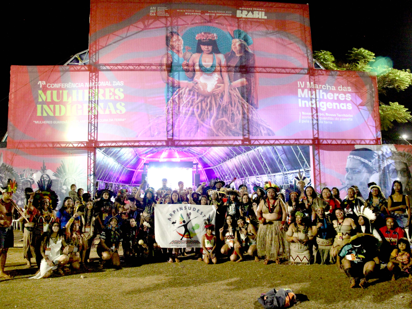 Aprimeira etapa da Operação de Desintrusão da Terra Indígena Kayapó (OD-TIKAY), no Pará, encerra-se com resultados expressivos no combate ao garimpo ilegal, proteção dos povos indígenas e preserva (10).png