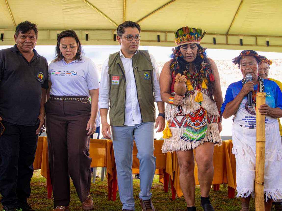 Eloy Terena vistoria ação social do Governo Federal e participa de inaugurações de projetos em territórios Guarani e Kaiowá, com foco na promoção do bem viver