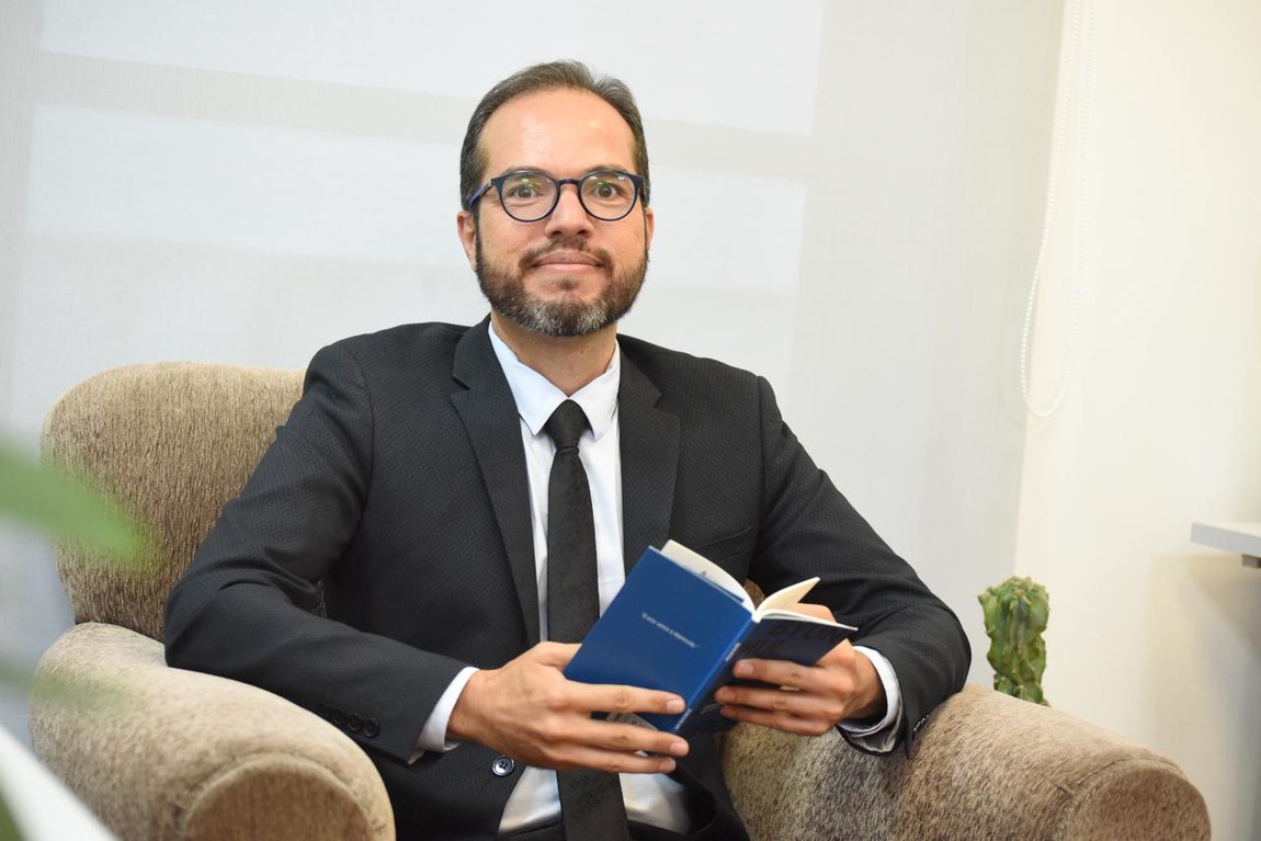 Thiago Barbosa Lacerda assume o cargo conforme Portaria nº 135, publicada hoje (10/02)