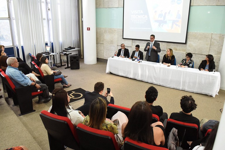 fotos visita ministro CRPS (3).jpg