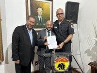 Previdência Social e Polícia Militar do RJ estabelecem parceria para oferecer equoterapia no serviço de reabilitação do INSS