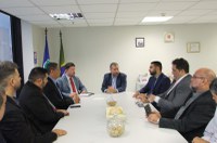 Carlos Lupi defende uso da tecnologia para avançar no atendimento do INSS