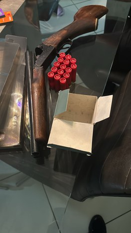 Arma apreendida durante buscas da operação Concubinato