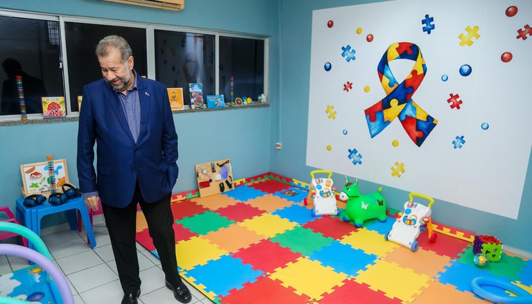 Visita_sala sensorial.jpg