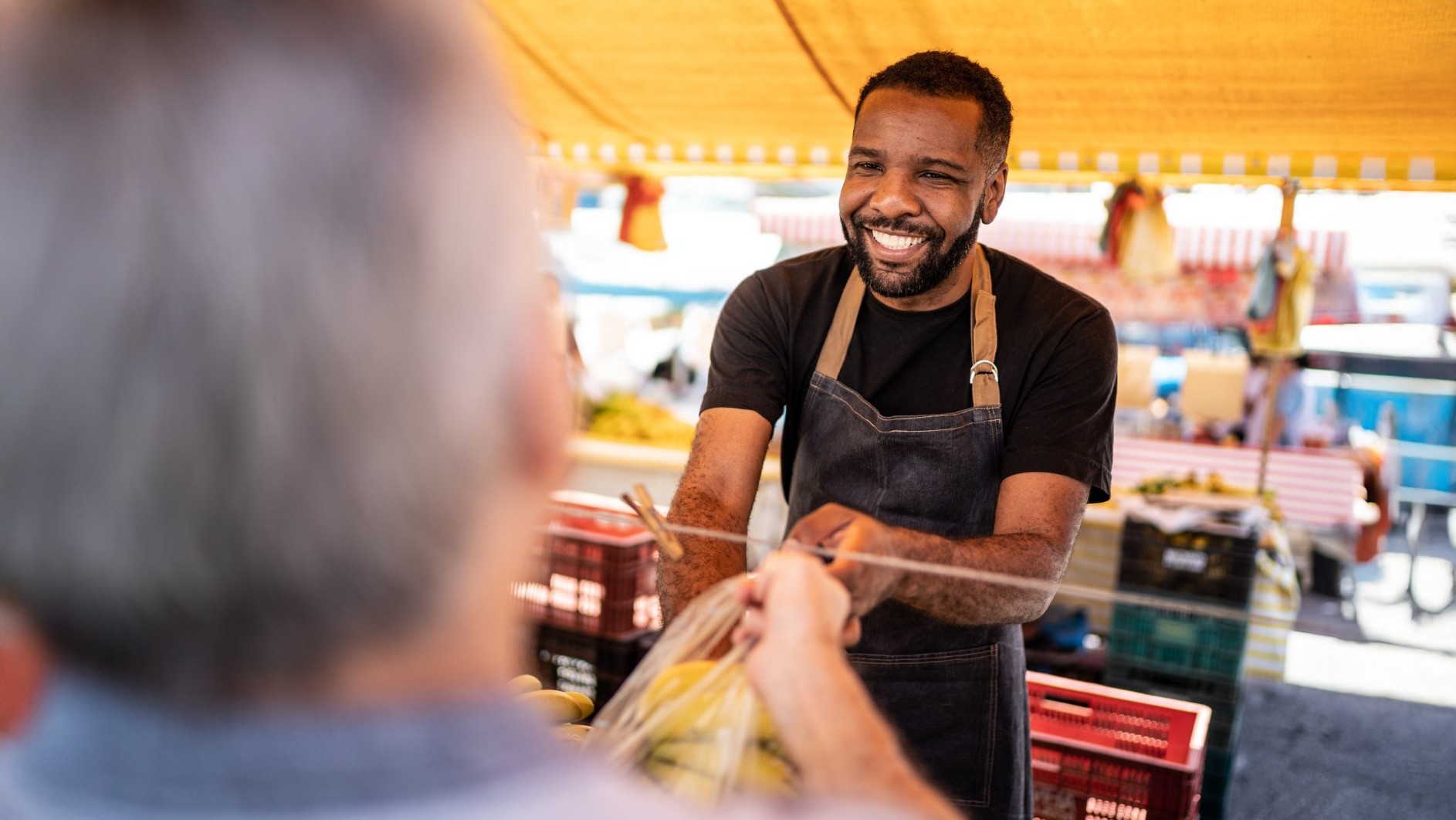 Conheça as formas de contribuição e quais benefícios os Microempreendedores Individuais têm acesso na Previdência Social
