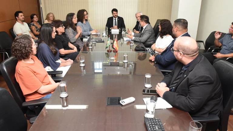 Parceria Previdência Social e Espanha