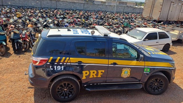 EDITAL DE NOTIFICAÇÃO PARA A RETIRADA DE VEICULOS Nº 01 - 2024