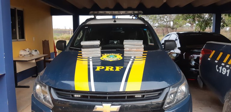 PRF aprende quase 11 quilos de cloridrato de cocaína na BR-317 em Senador Guiomard/AC