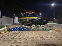 PRF apreende quase 60kg de drogas em Capixaba, no Acre