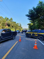 PRF recupera veículos e apreende drogas e armas durante Operação Corpus Christi no Acre