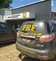 PRF resgada adolescente vítima de agressões físicas e prende procurado da justiça por homicídio no Acre