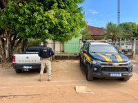 PRF prende foragido da Justiça e recupera veículo roubado no Acre