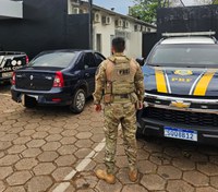 PRF recupera veículo com restrição de roubo/furto em Rio Branco