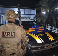 PRF prende motociclista transportando mais de 20 kg de pasta base de cocaína na BR-317