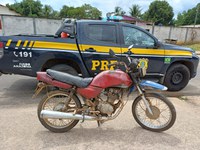 PRF/AC foca no combate a crimes veiculares e prende indivíduos por adulteração e receptação