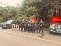 PRF e AGEAC realizam operação conjunta em Cruzeiro do Sul para combater transporte clandestino de passageiros